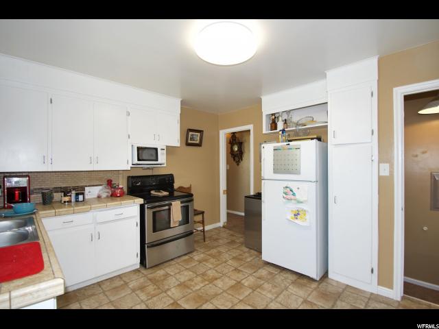 810 S Taylor Ave, Ogden, UT 84404