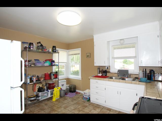 810 S Taylor Ave, Ogden, UT 84404