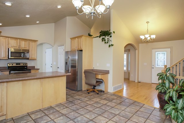 1412 West 1100 North, Farr West, UT 84404