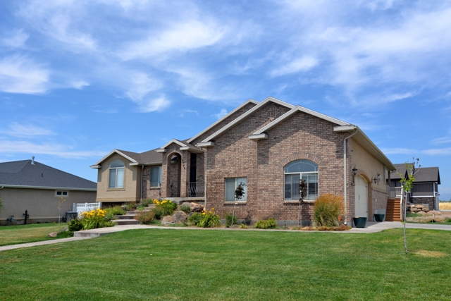 4742 West 2050 North, Plain City, UT 84404