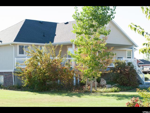 2560Remuda Dr, Farr West, UT 84404