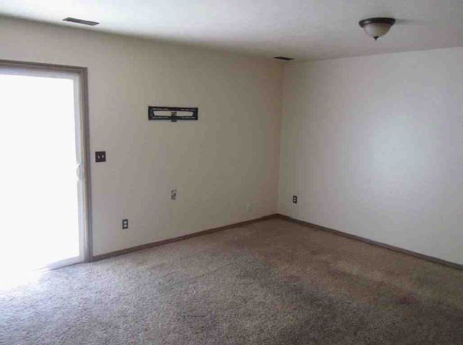 742 N 950 EOgden, UT, 84404Weber County