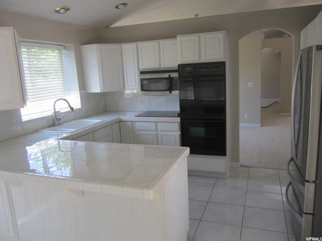5494 S 200 E, Washington Terrace, UT 84405