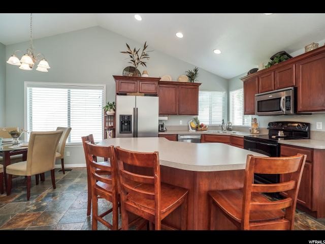 7581 S 2020 E, South Weber, UT 84405