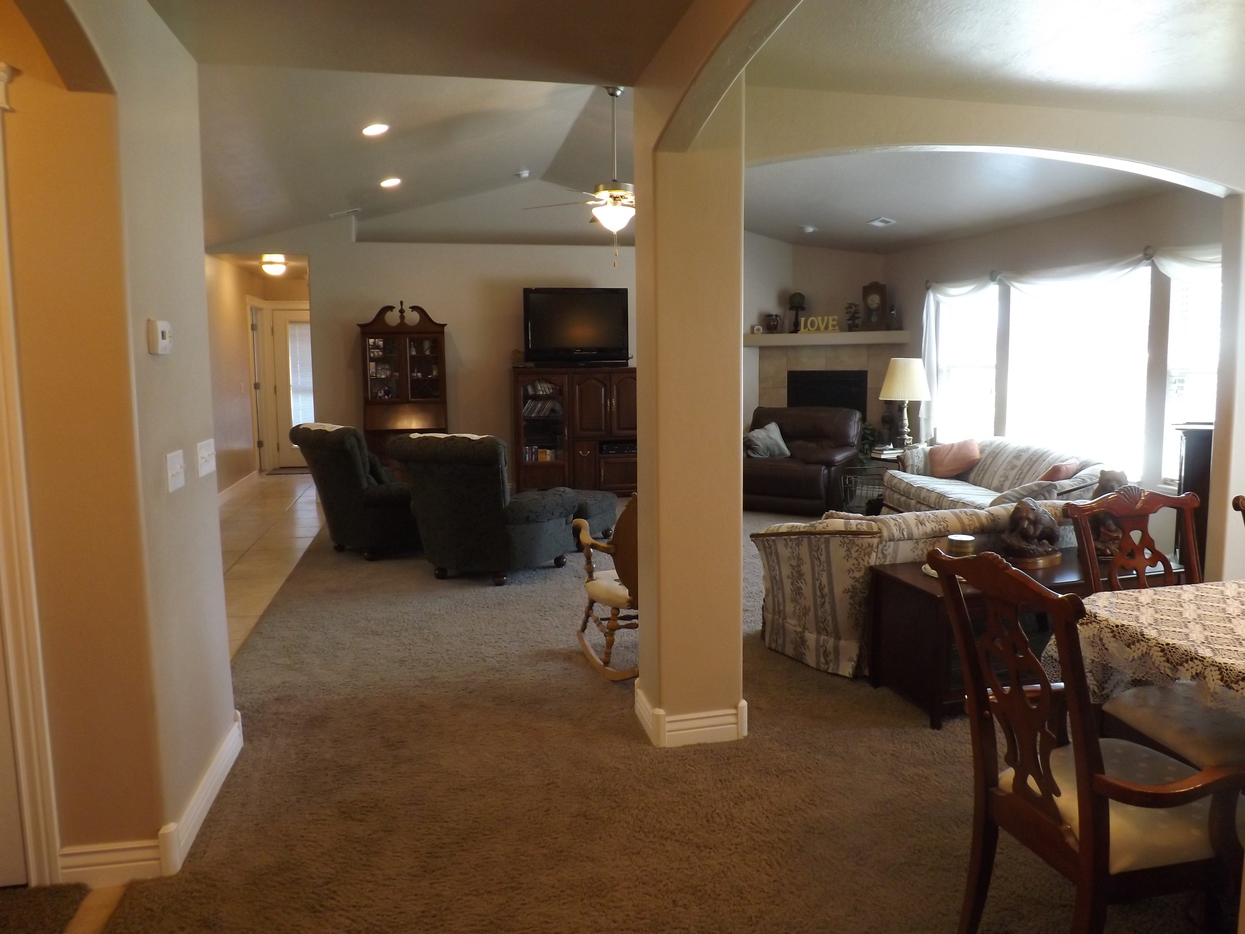 5574 S 575 W, Riverdale, UT 84405