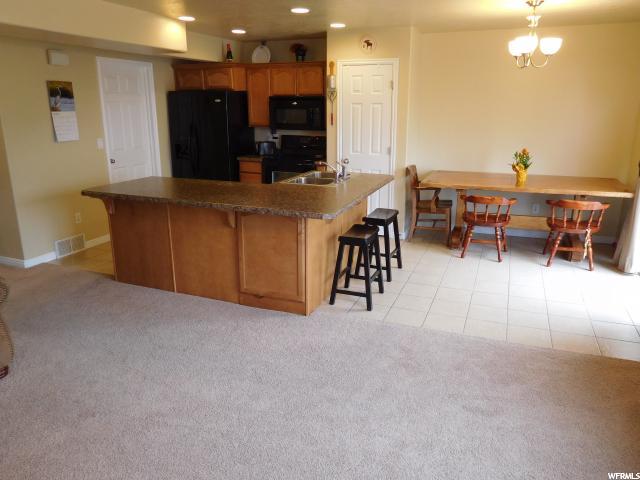 123 W ARLINGTON WAY, Harrisville, UT 84414