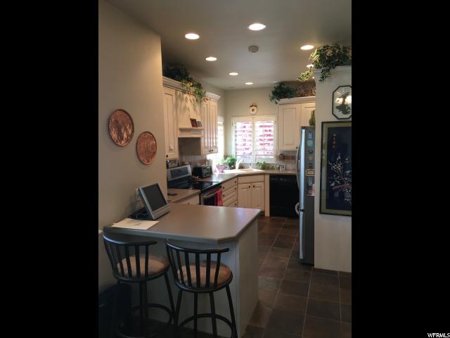 58Hillsborough Dr, Pleasant View, UT 84414