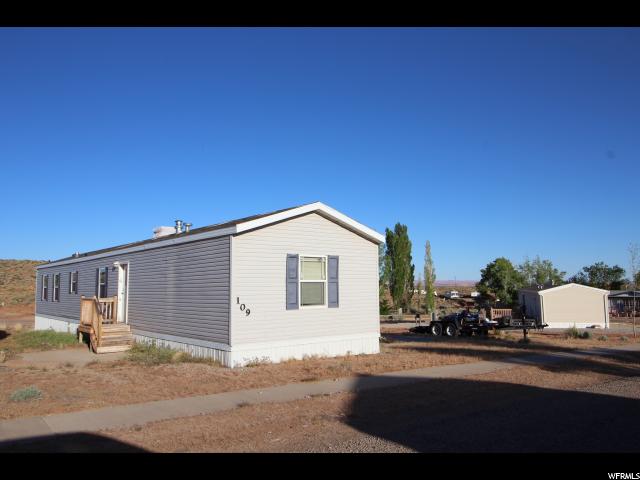 122 N LAKE DR, Ticaboo, UT 84533