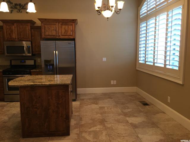 5198 N UNIVERSITY AVE, Provo, UT 84604