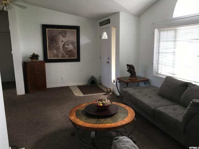 90 W 300 S, Santaquin, UT 84655
