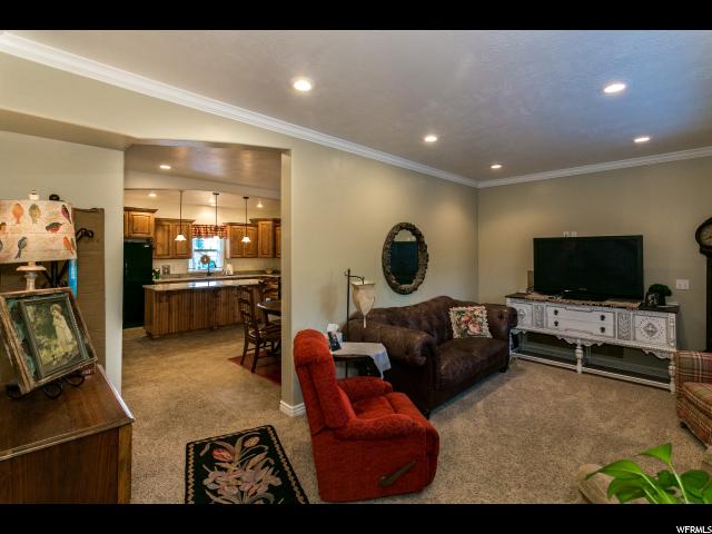 874 S Crescent Dr, Mapleton, UT 84664