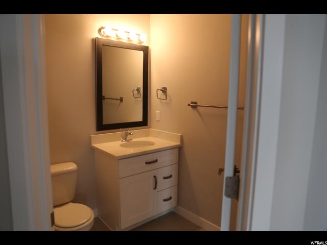2302 W AUTUMN DR, Mapleton, UT 84664
