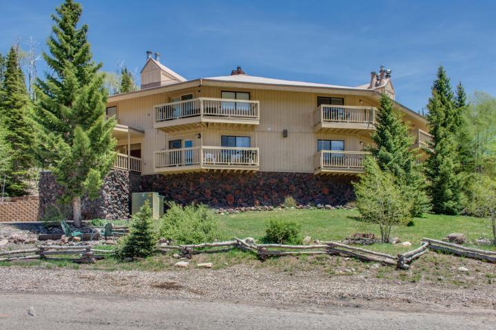 89 E Steam Engine DR, Brian Head, UT 84719