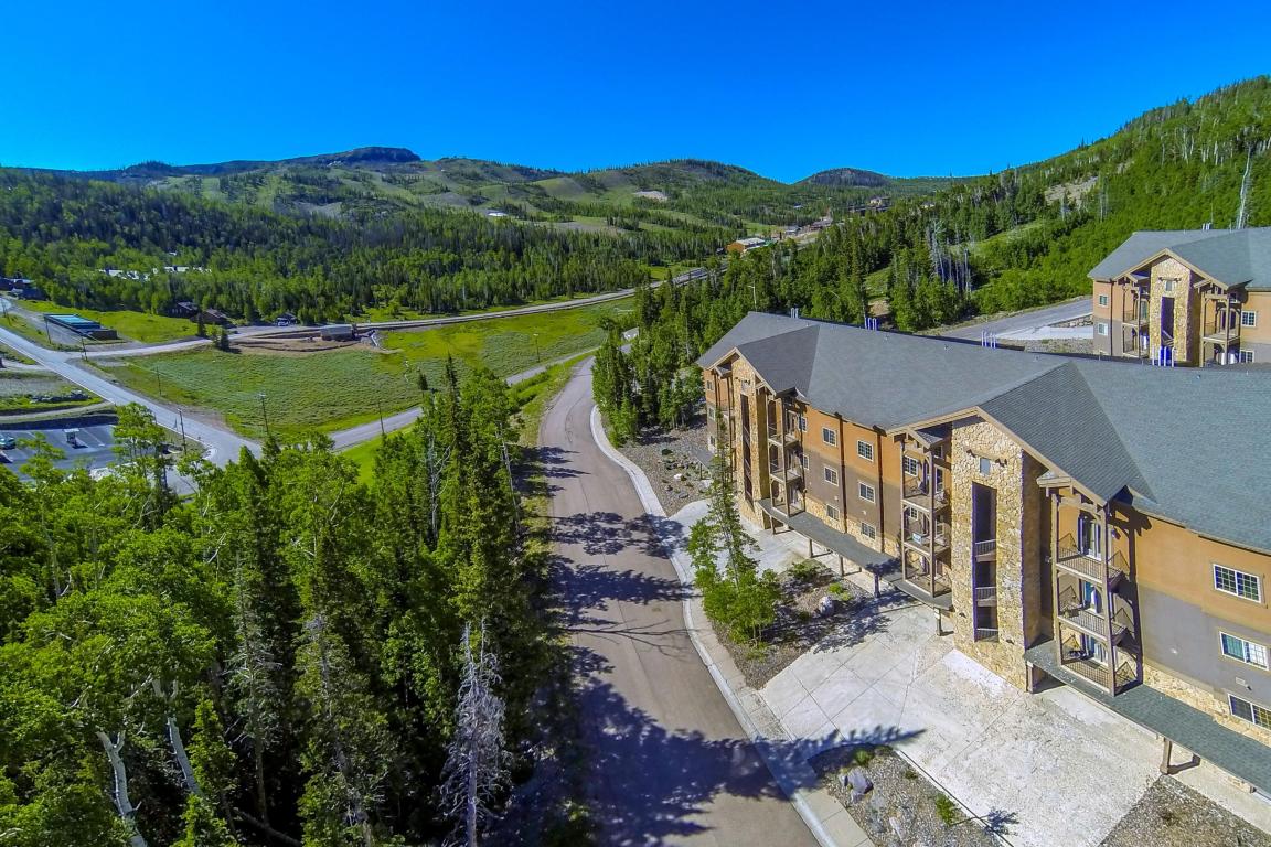 74 W Ridge View, Brian Head, UT 84719