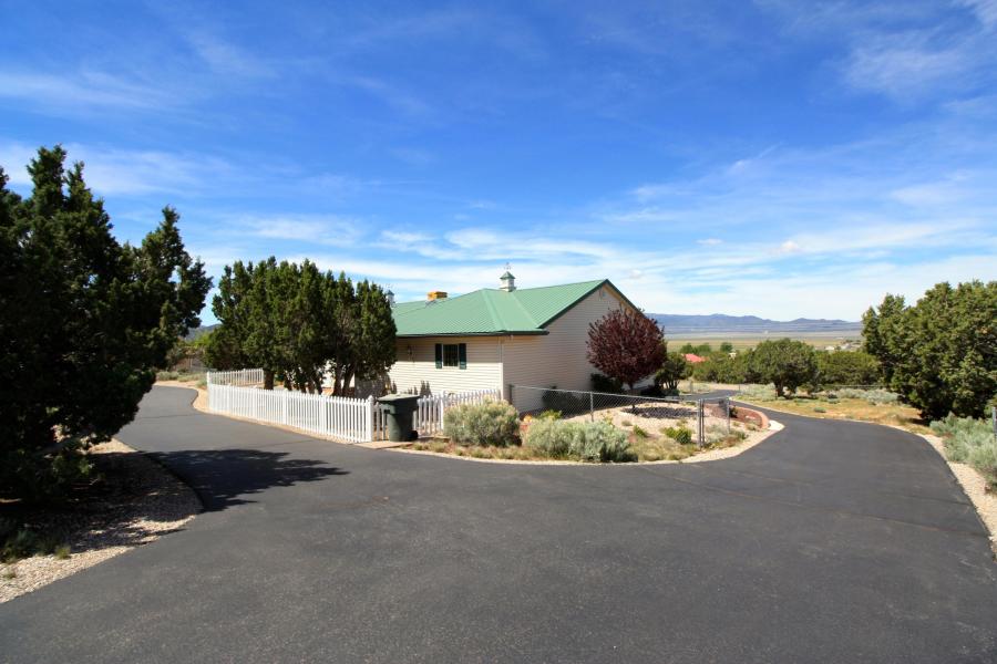1478 S Cedar Bluffs Dr, Cedar CIty, UT 84720