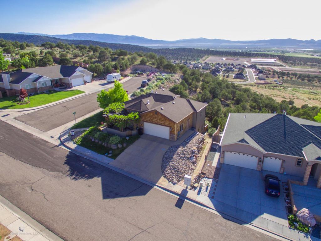 18 S Beacon DR, Cedar City, UT 84720
