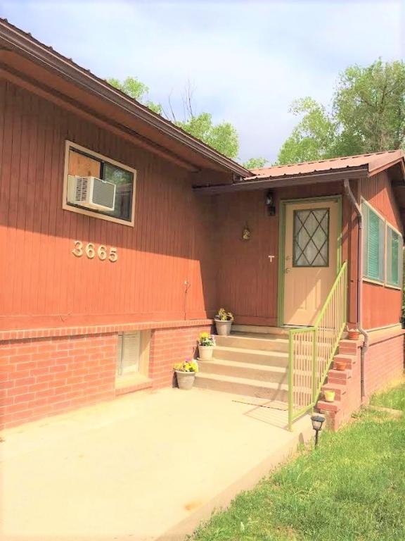3665 N Driftwood LN, Enoch, UT 84721