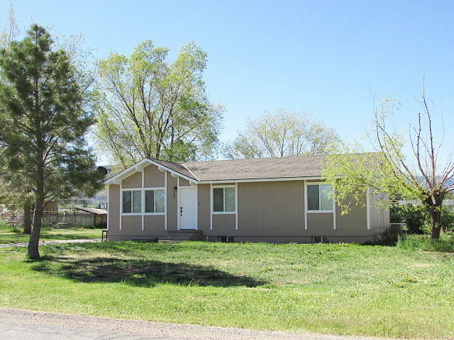 209 W Appoloosa LP, Enoch, UT 84721