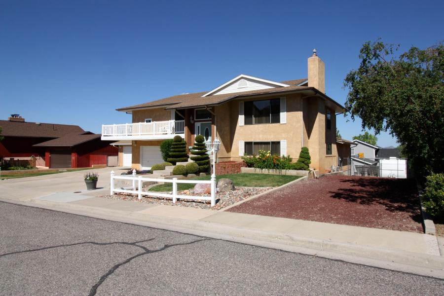 2135 N Wedgewood Ln, Cedar City, UT 84721