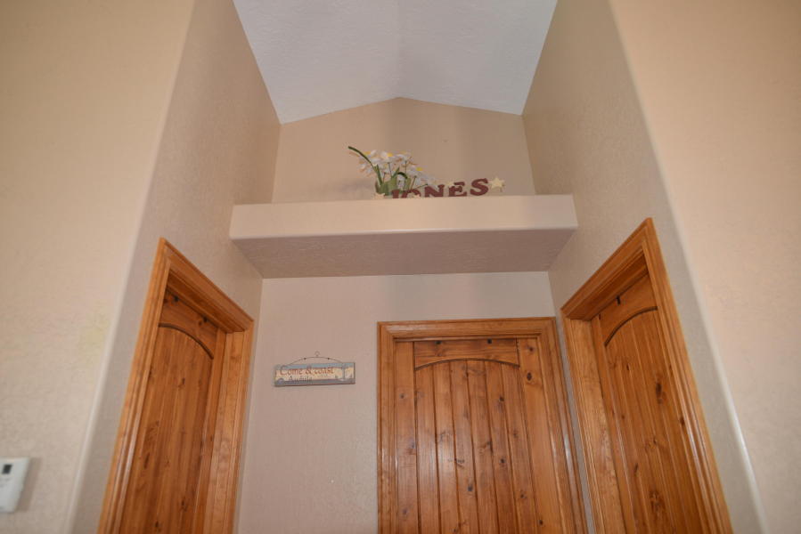 3895 N Quarterhorse, Enoch, UT 84721
