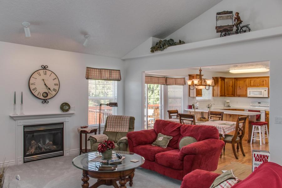 957 E Nichols Canyon Rd, Cedar City, UT 84721