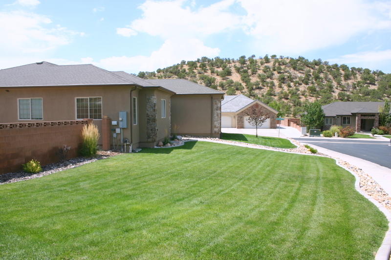 1018 E 1975 N , Cedar City, UT 84721