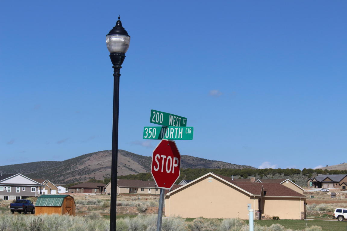 200 W 350 CIR N, Enterprise, UT 84725