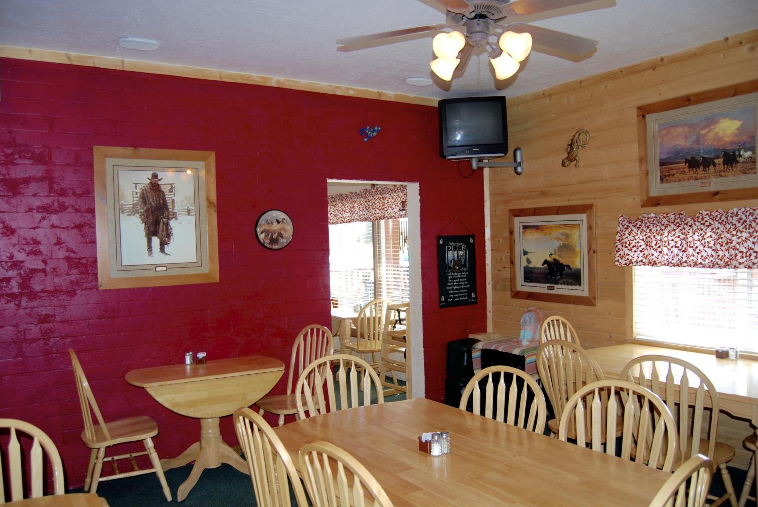 16 N Main St., Hatch, UT 84735