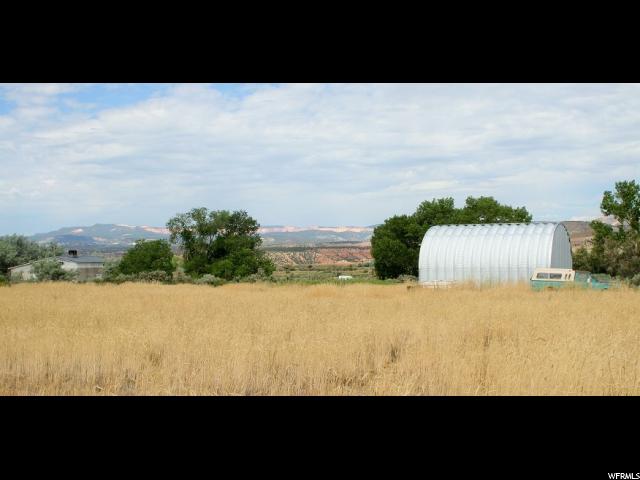 435 S WEST FIELD LOOP RD W, Henrieville, UT 84736