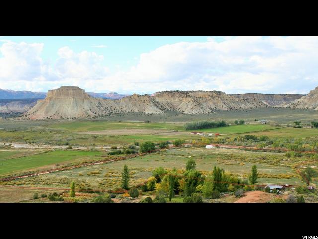 435 S WEST FIELD LOOP RD W, Henrieville, UT 84736