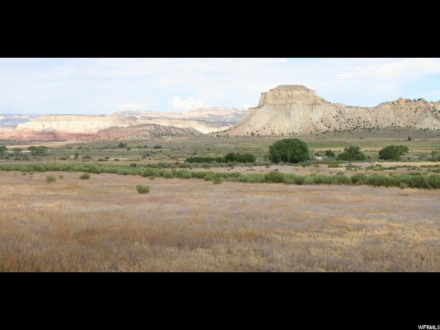 435 S WEST FIELD LOOP RD W, Henrieville, UT 84736