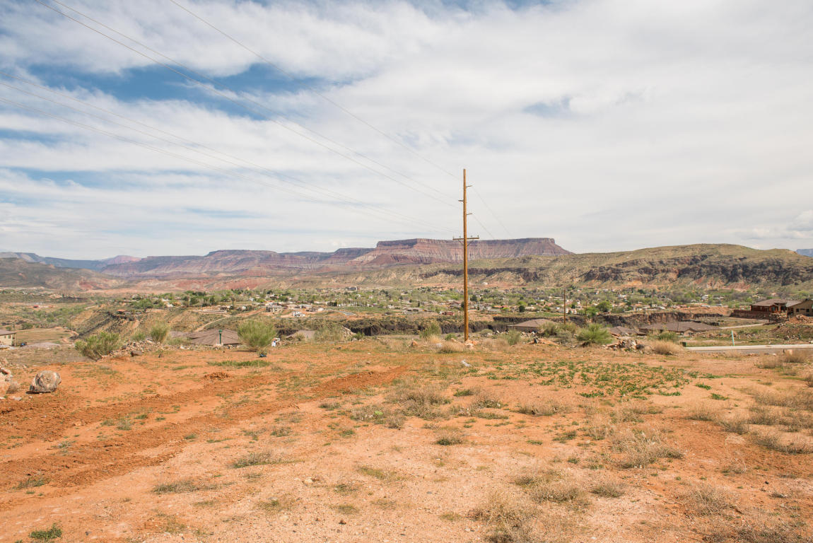 1177 N 50 W, Hurricane, UT 84737