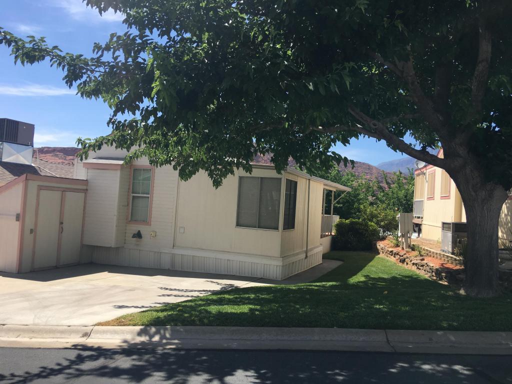 92 Redbluff DR, Harrisburg, UT 84737