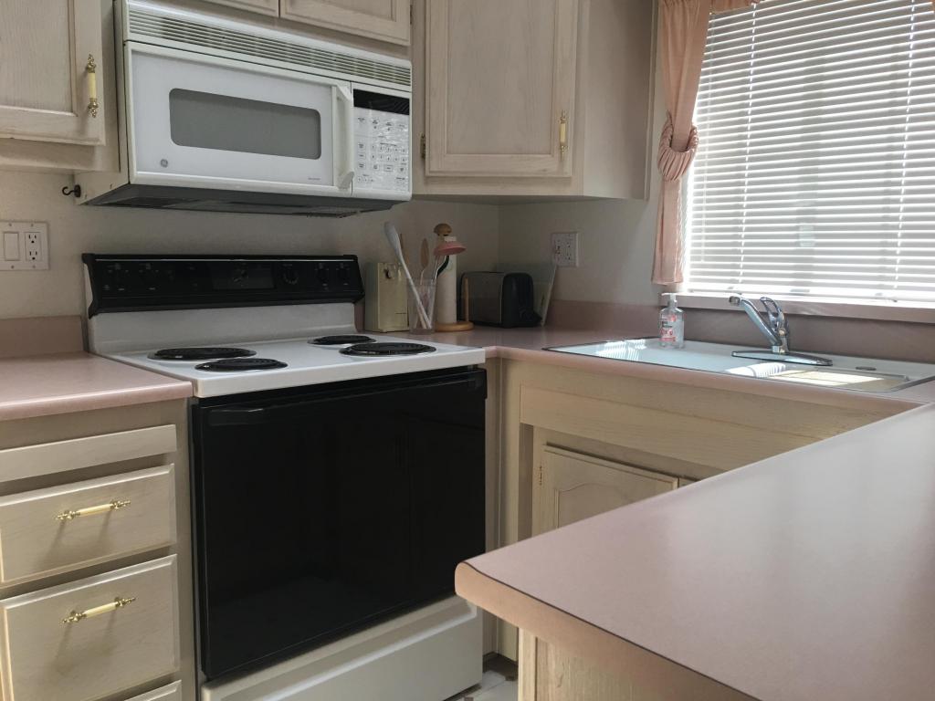 92 Redbluff DR, Harrisburg, UT 84737