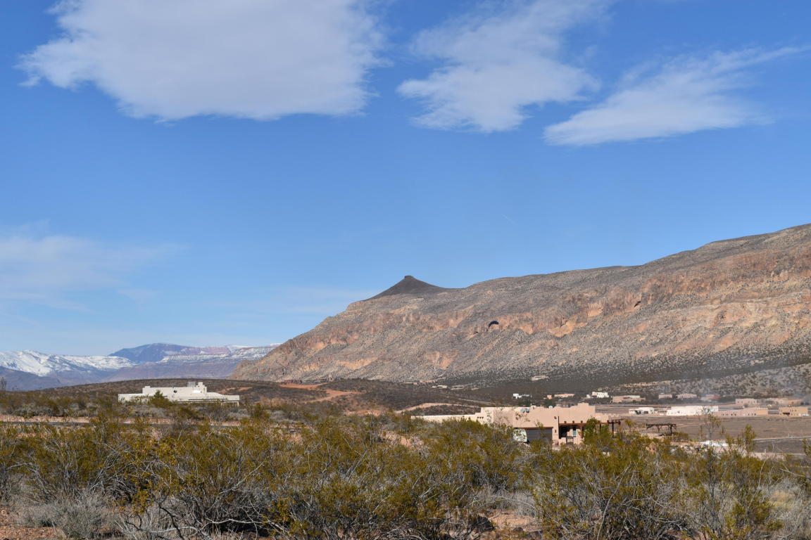S 1600 W, Hurricane, UT 84737