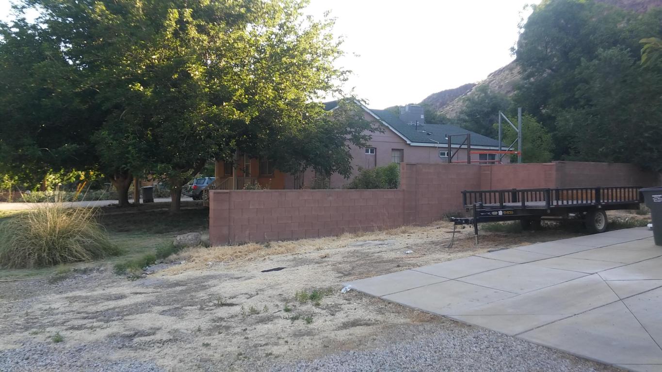 203 S 100 E, Hurricane, UT 84737