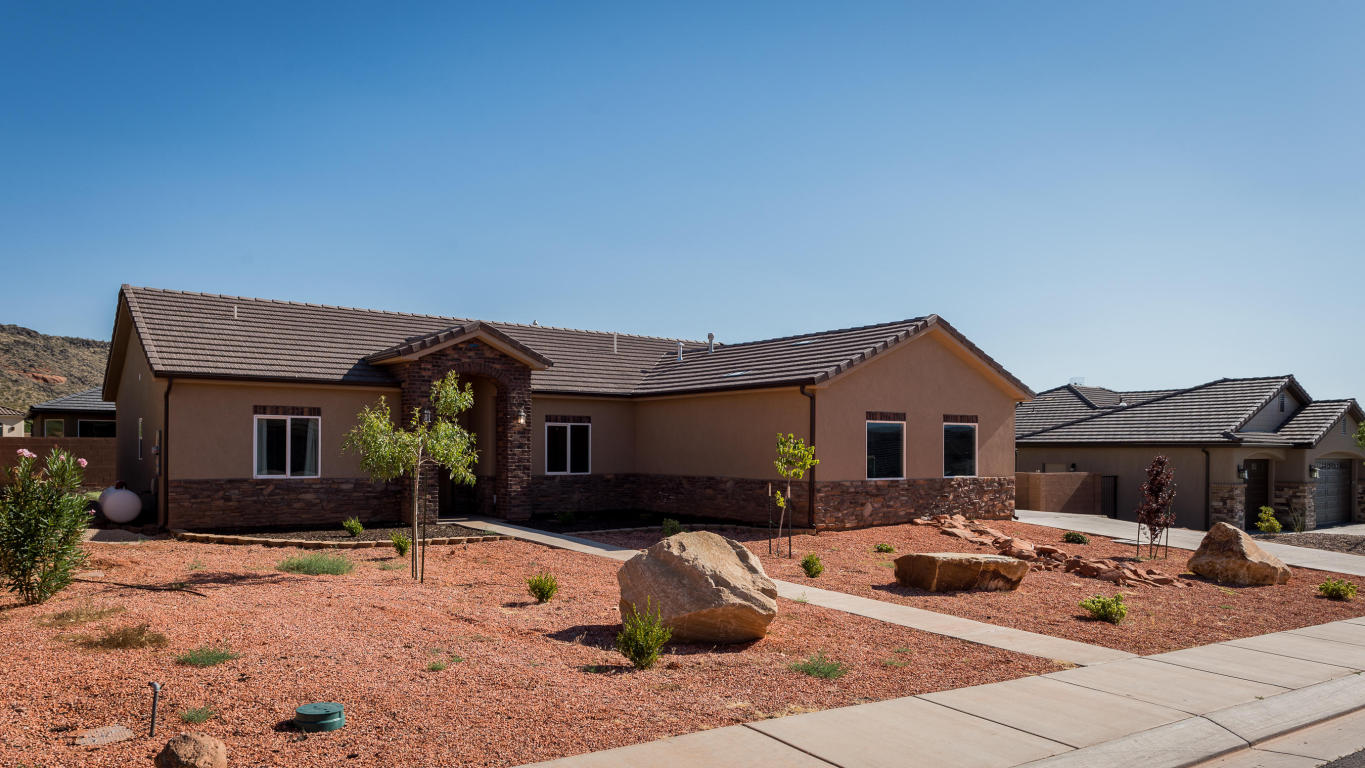 3223 W 2650 S, Hurricane, UT 84737