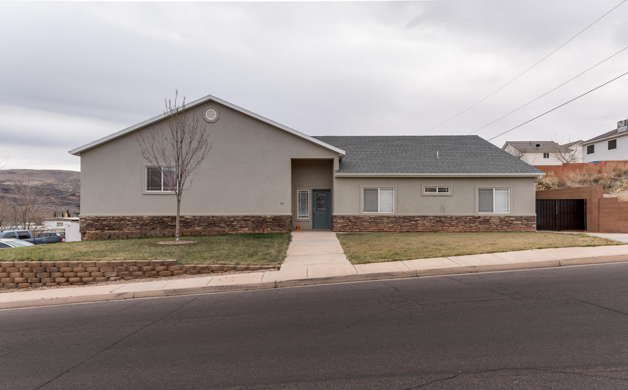 961 N 20 W, Hurricane, UT 84737