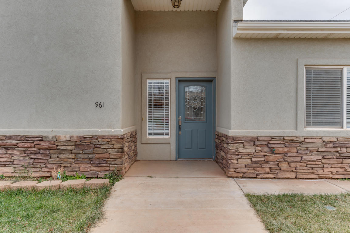 961 N 20 W, Hurricane, UT 84737