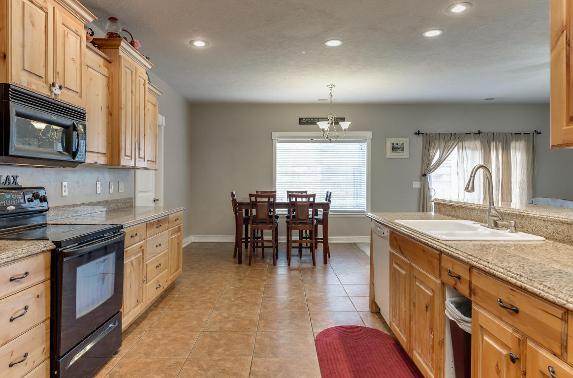 961 N 20 W, Hurricane, UT 84737