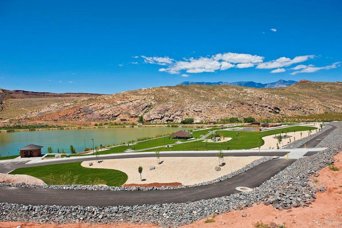 472 N 3700 W, Hurricane, UT 84737
