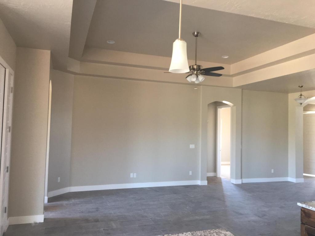 4288 W 2440 S, Hurricane, UT 84737