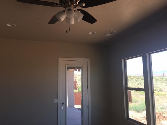 4288 W 2440 S, Hurricane, UT 84737