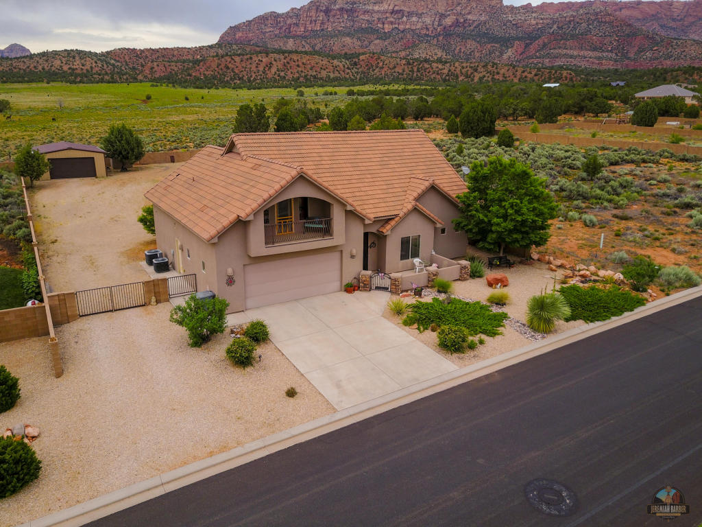 1123 E Big Pinion LN, Apple Valley, UT 84737