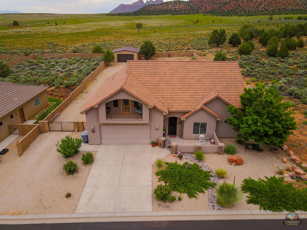 1123 E Big Pinion LN, Apple Valley, UT 84737