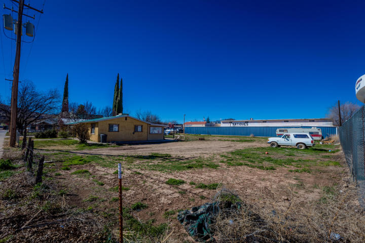 27 N 100 E, Hurricane, UT 84737