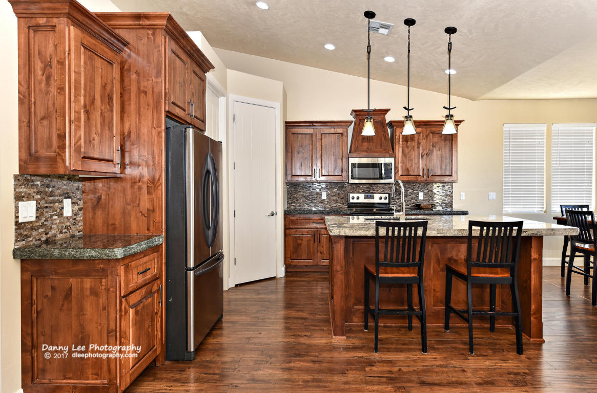 3849 W 2700 S, Hurricane, UT 84737
