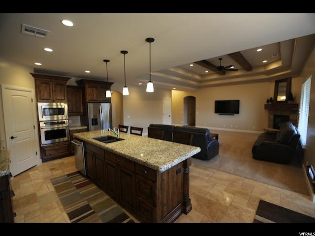 3193 S SANDSTONE DR, Hurricane, UT 84737