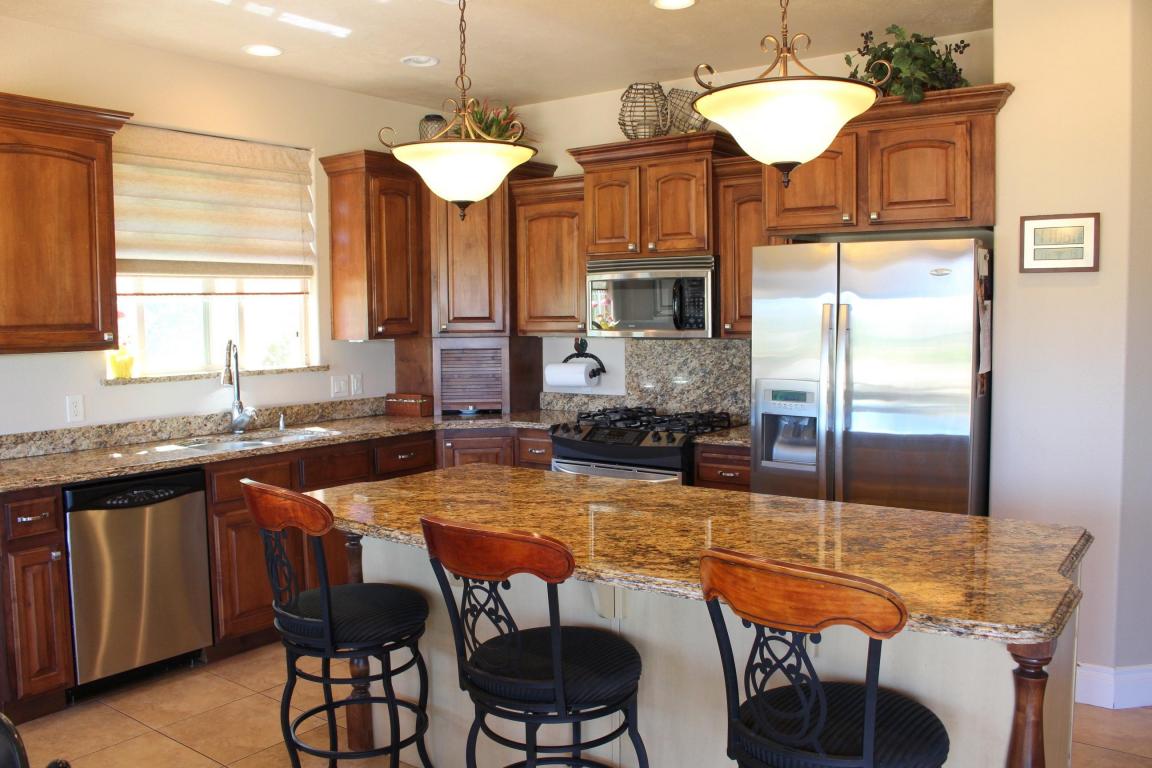1922 Angel Heights DR, Hurricane, UT 84737