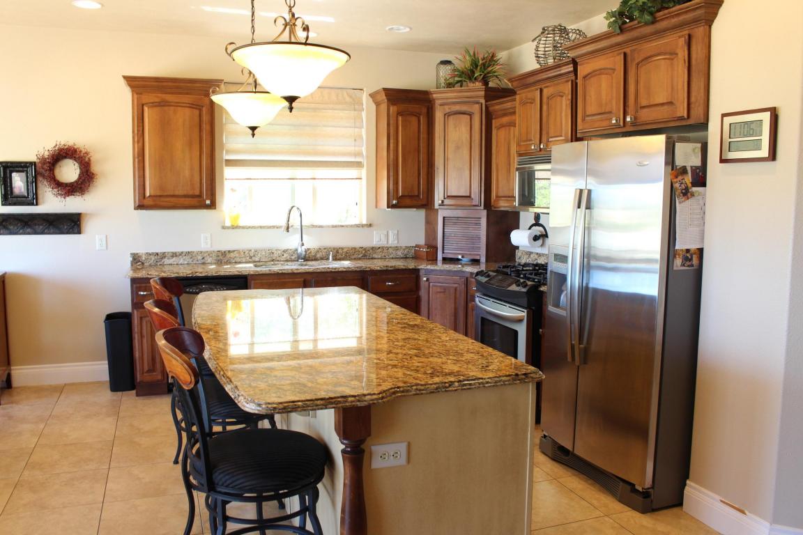 1922 Angel Heights DR, Hurricane, UT 84737